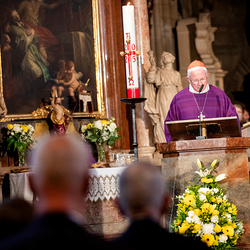 Stephansdom: Österreich nahm Abschied von Papst Franziskus